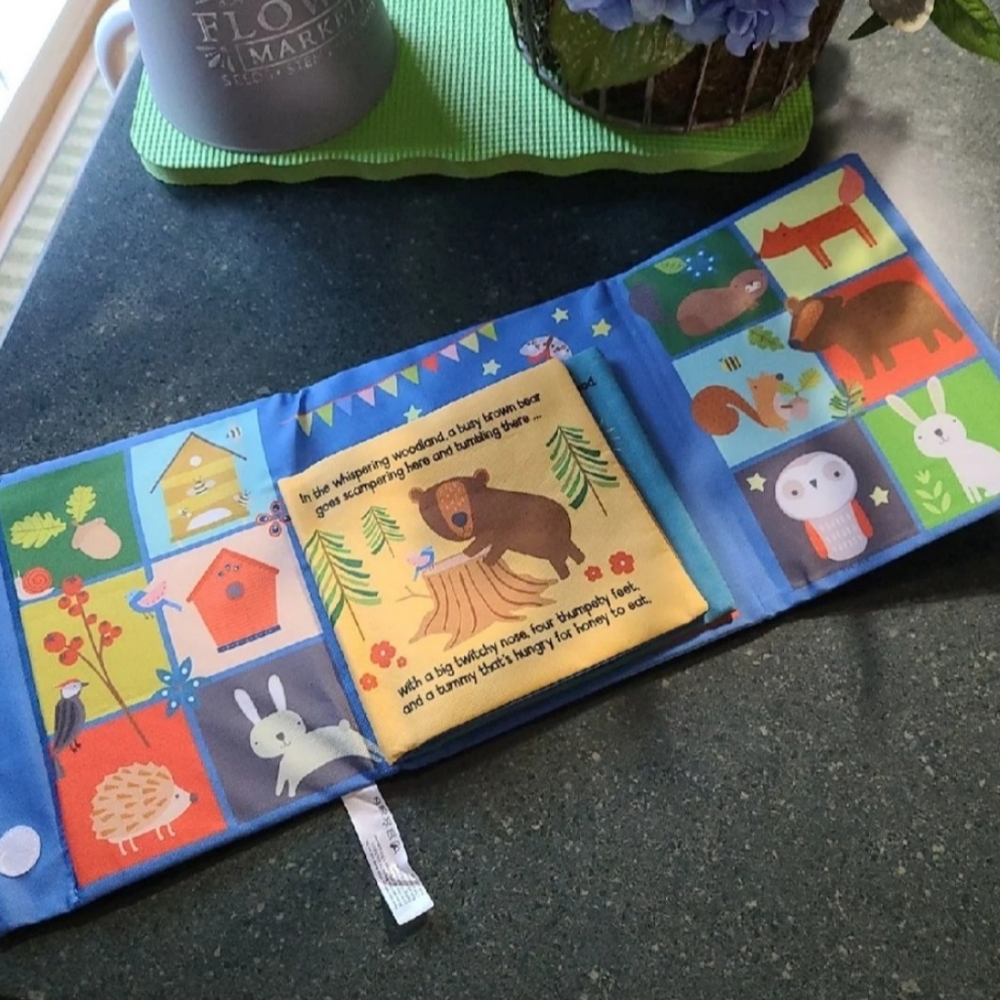 Kane Miller Tummy Time Book